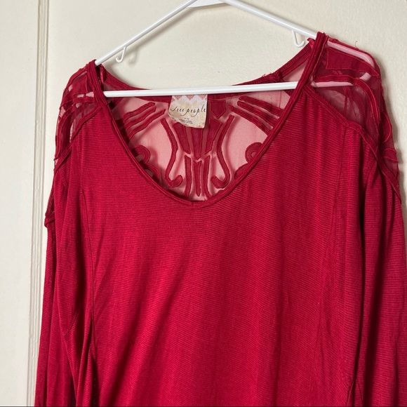 Free people gatsby red sheer lace shoulder long sleeve top M - Picture 4 of 12